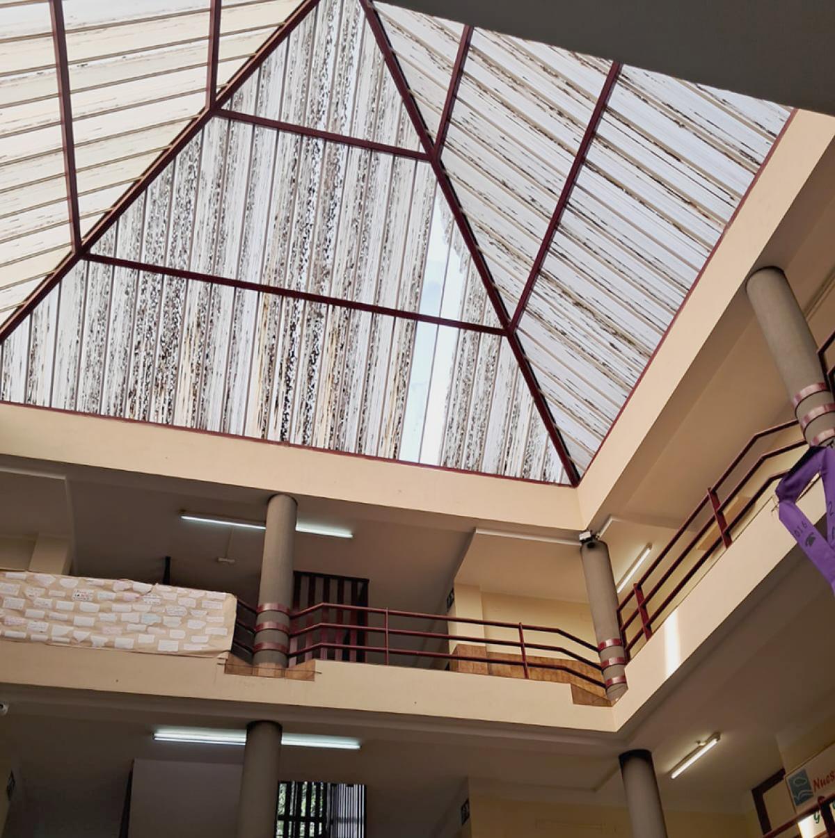 Cubierta del IES Isla de la Deva.